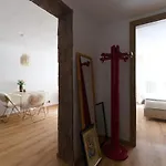 Cosy & Style - Next To Liftstation Apartment