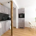 Cosy & Style - Next To Liftstation Apartment