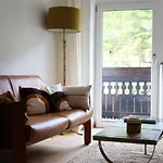 Cosy & Style - Next To Liftstation Apartment